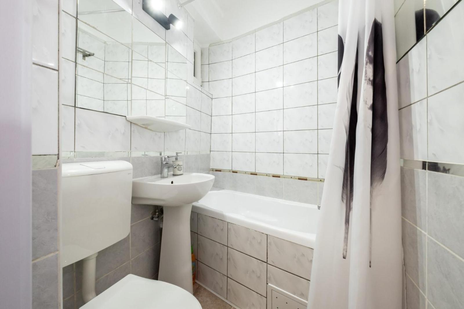 Laroka House Cosy And Modern Apartment Universitate-City Centre بوخارست المظهر الخارجي الصورة