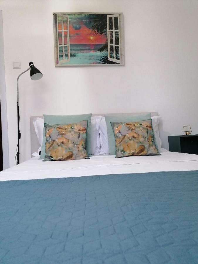 Laroka House Cosy And Modern Apartment Universitate-City Centre بوخارست المظهر الخارجي الصورة