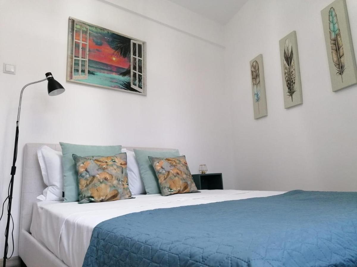 Laroka House Cosy And Modern Apartment Universitate-City Centre بوخارست المظهر الخارجي الصورة